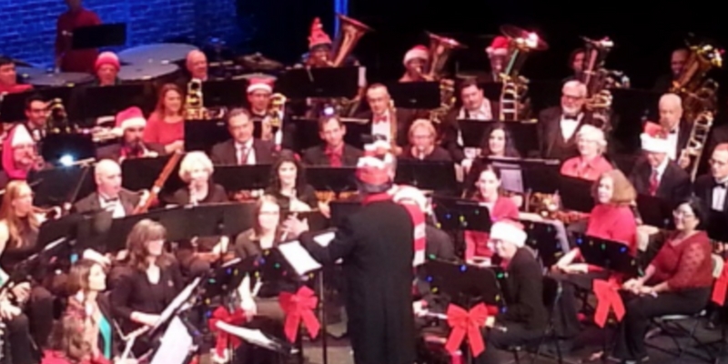 Albuquerque Concert Band performs for the holidays 